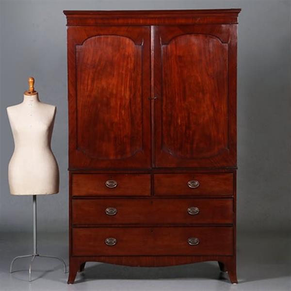 Grote foto strak en sober engels kabinet in prachtig donker mahonie 18e eeuws no.421010 antiek en kunst stoelen en banken