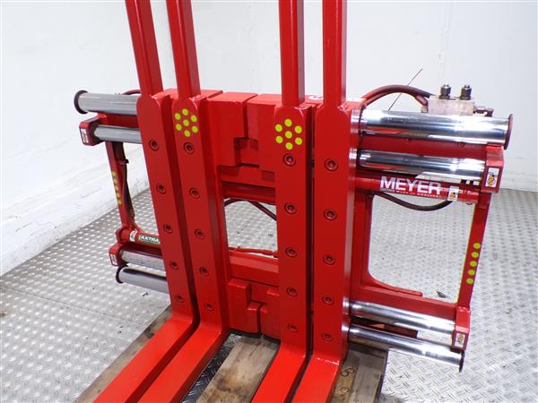 Grote foto meyer vorkenversteller dubbel outlet agrarisch heftrucks