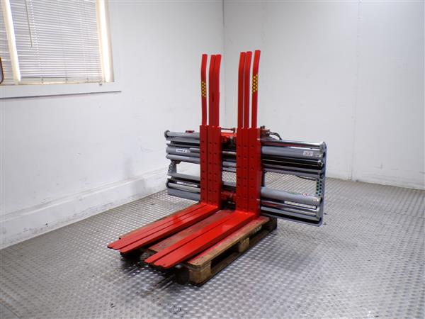 Grote foto durwen vorkenversteller triple outlet agrarisch heftrucks