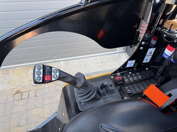 Grote foto giant g2700 x tra hd minishovel nieuw skid banden 695 lease agrarisch shovels