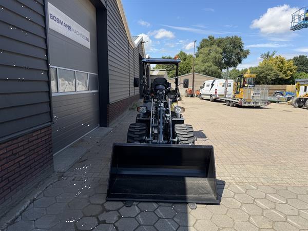 Grote foto giant g2700 x tra hd minishovel nieuw skid banden 695 lease agrarisch shovels