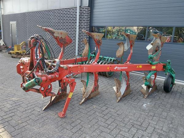 Grote foto kverneland vd 85 4 schaar ploeg met packomat vorenpakker agrarisch ploegen