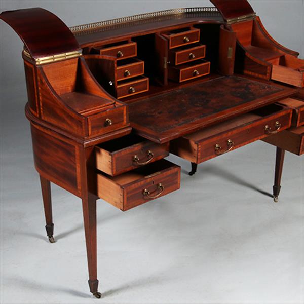 Grote foto carlton house desk maple co in mahonie met bronzen railing en doorleefd antiek leer no.412035 antiek en kunst overige in antiek gebruiksvoorwerpen