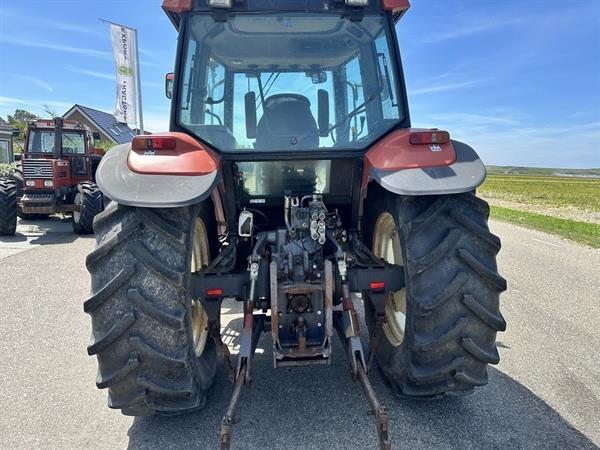 Grote foto new holland m100 agrarisch tractoren