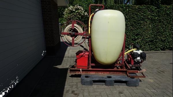 Grote foto hardi onkruidspuit met honda motor agrarisch onkruidbestrijding