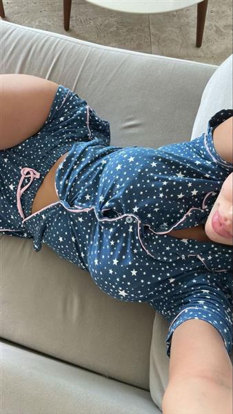 Grote foto een seksueel aantrekkelijke vrouw erotiek escort service