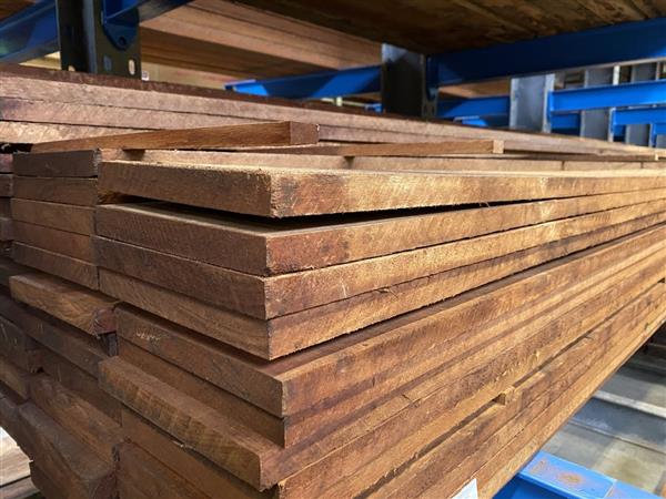 Grote foto 2x20cm hardhout fijnbezaagd 450cm doe het zelf en verbouw hout en planken