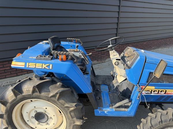 Grote foto iseki tu200 minitractor opknapper agrarisch tractoren