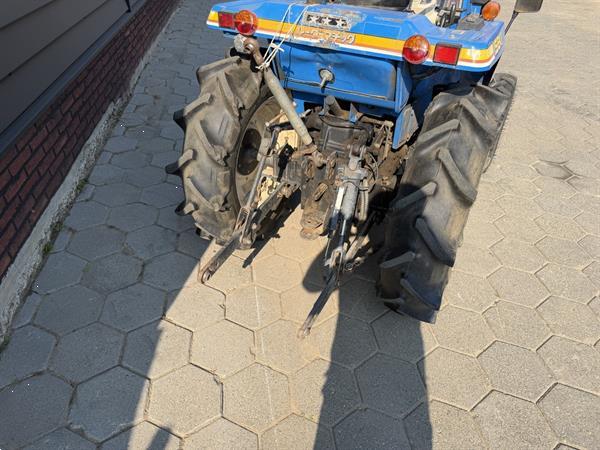 Grote foto iseki tu200 minitractor opknapper agrarisch tractoren