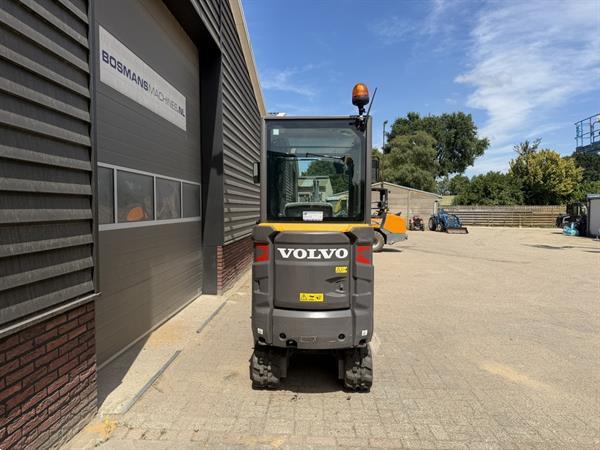 Grote foto volvo ec18e minigraver bj 2023 sloop sorteer functie 395 lease doe het zelf en verbouw kranen en graafmachines