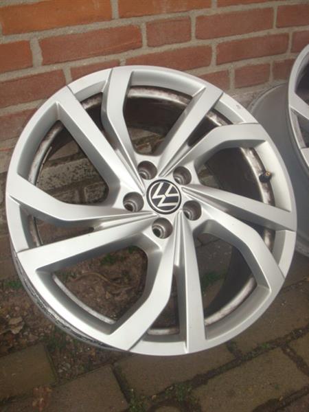 Grote foto 17 inch originele vw polo 2g velgen nr 206 auto onderdelen banden en velgen