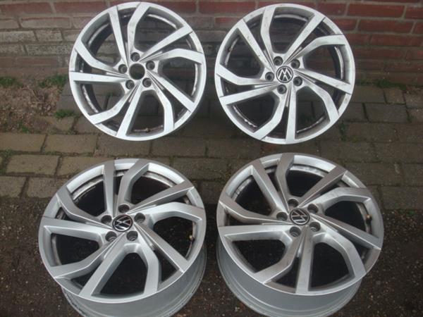 Grote foto 17 inch originele vw polo 2g velgen nr 206 auto onderdelen banden en velgen