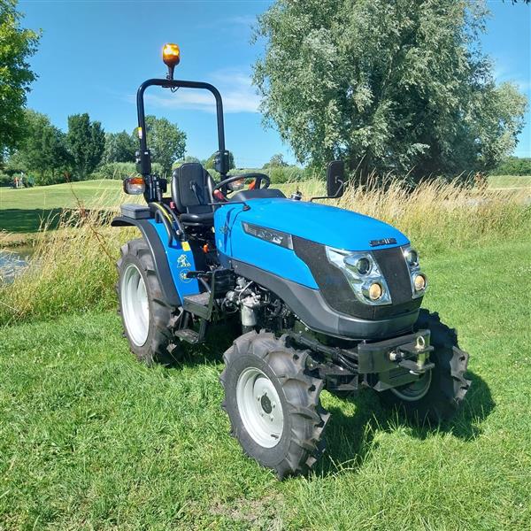 Grote foto solis s22 6 2 4wd rops s demo bj2023 met slechts 14 uur agrarisch tractoren