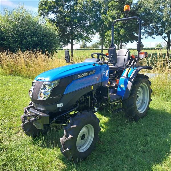 Grote foto solis s22 6 2 4wd rops s demo bj2023 met slechts 14 uur agrarisch tractoren