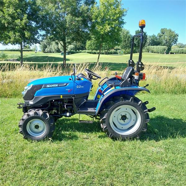 Grote foto solis s22 6 2 4wd rops s demo bj2023 met slechts 14 uur agrarisch tractoren
