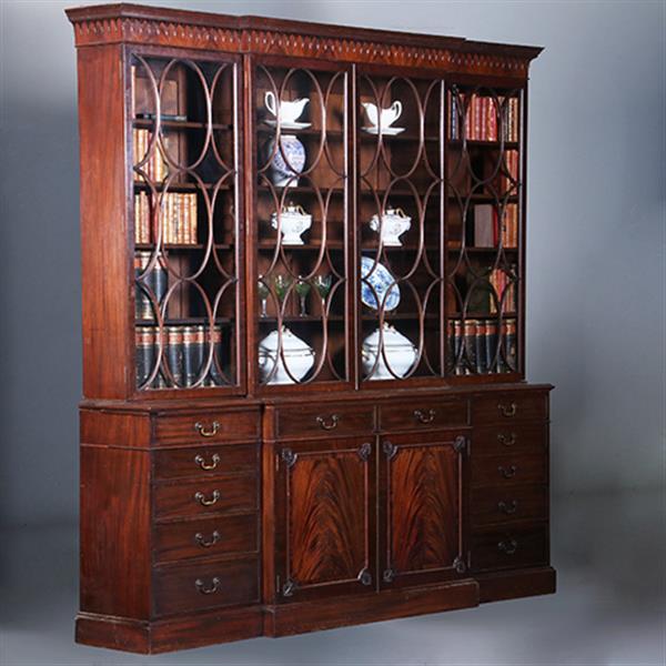 Grote foto grote break front bibliotheekkast met 6 deuren en 12 laden ca 1900 no.422410 antiek en kunst stoelen en banken