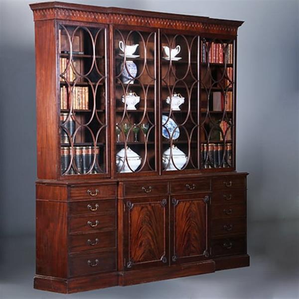 Grote foto grote break front bibliotheekkast met 6 deuren en 12 laden ca 1900 no.422410 antiek en kunst stoelen en banken