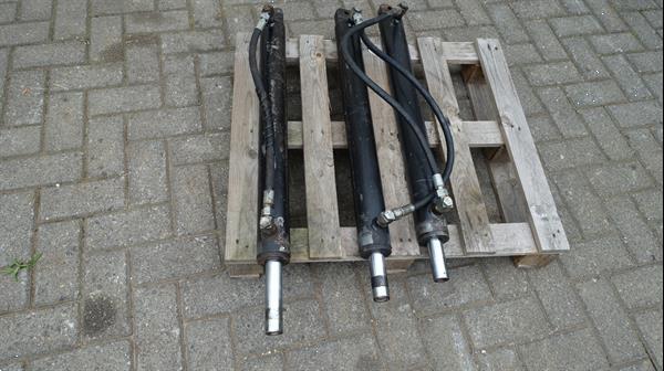 Grote foto 3x hydrauliek cilinder doe het zelf en verbouw onderdelen en accessoires