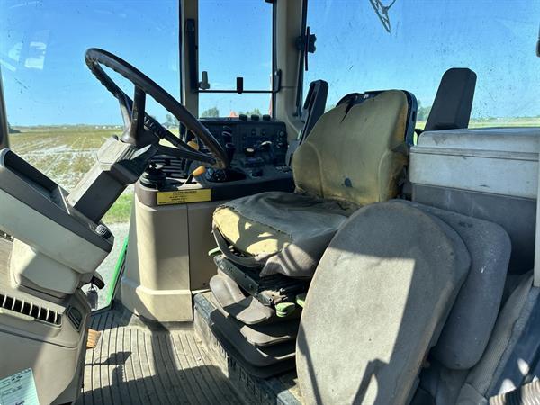 Grote foto john deere 6310 agrarisch tractoren