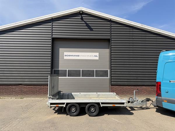 Grote foto vlemmix 2700 kg machinetransporter 300x150 gebruikt belgische papieren agrarisch aanhangwagens