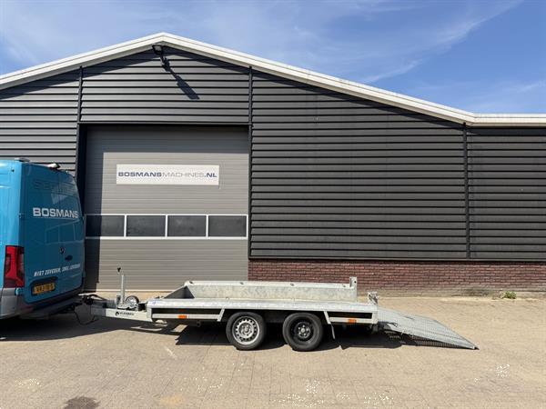 Grote foto vlemmix 2700 kg machinetransporter 300x150 gebruikt belgische papieren agrarisch aanhangwagens