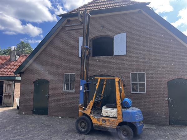 Grote foto heftruck toyota 2500kg lpg agrarisch heftrucks