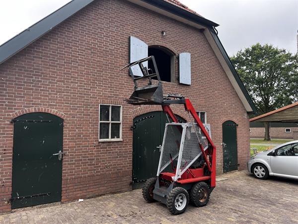 Grote foto bobcat schranklader met mestklem doe het zelf en verbouw overige doe het zelf en verbouw