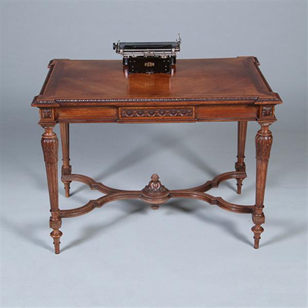 Grote foto schrijftafeltje of wandtafel in notenhout met brede lade frankrijk ca 1860 no.422435 antiek en kunst stoelen en banken