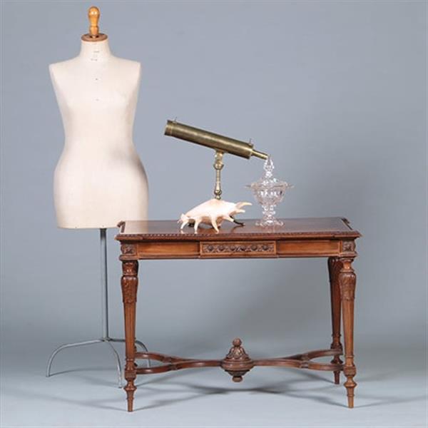 Grote foto schrijftafeltje of wandtafel in notenhout met brede lade frankrijk ca 1860 no.422435 antiek en kunst stoelen en banken