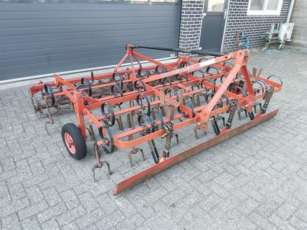 Grote foto kongskilde triltand cultivator zaaibedbereider agrarisch cultivators en woelers