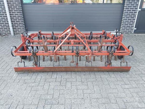 Grote foto kongskilde triltand cultivator zaaibedbereider agrarisch cultivators en woelers