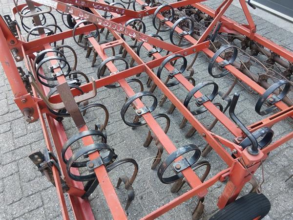 Grote foto kongskilde triltand cultivator zaaibedbereider agrarisch cultivators en woelers