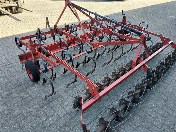 Grote foto kongskilde triltand cultivator zaaibedbereider agrarisch cultivators en woelers