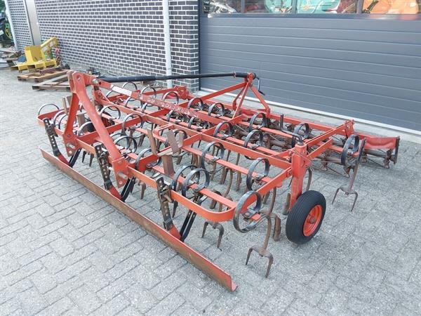 Grote foto kongskilde triltand cultivator zaaibedbereider agrarisch cultivators en woelers