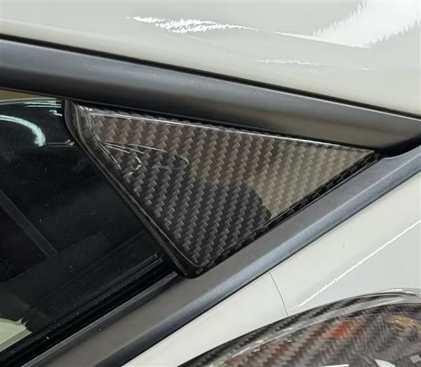 Grote foto dit betreft een porsche 992.1 992.2 carbon driehoek vervangend deel auto onderdelen tuning en styling