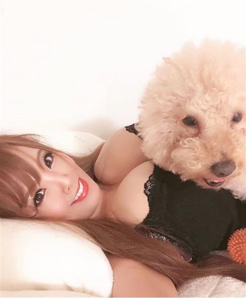 Grote foto hitomi sexy en charmante vrouw erotiek vrouw zoekt man