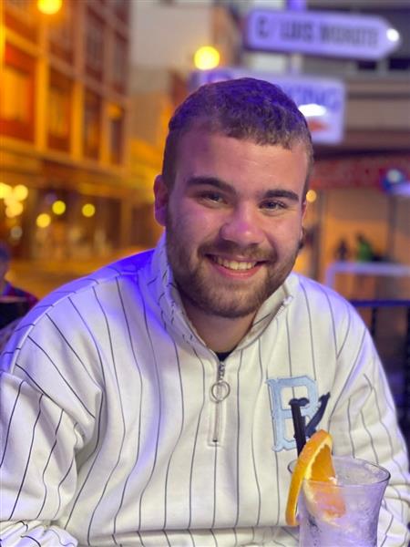 Grote foto 22 jarige jongen zoekt sexcontact erotiek man zoekt vrouwelijke sekspartner