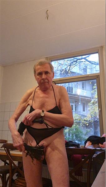 Grote foto spuug gevraagd erotiek man zoekt vrouwelijke sekspartner