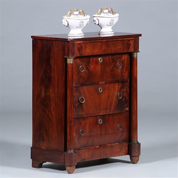 Grote foto opvallend kleine fraaie hollandse empire commode met 4 laden en 2 zuilen ca 1810 no.431525 antiek en kunst stoelen en banken