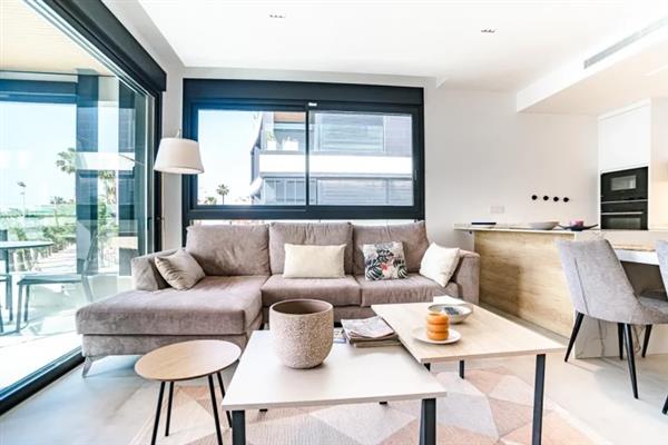 Grote foto uw nieuwe luxe appartement aan zee in lo pagan met huizen en kamers nieuw europa
