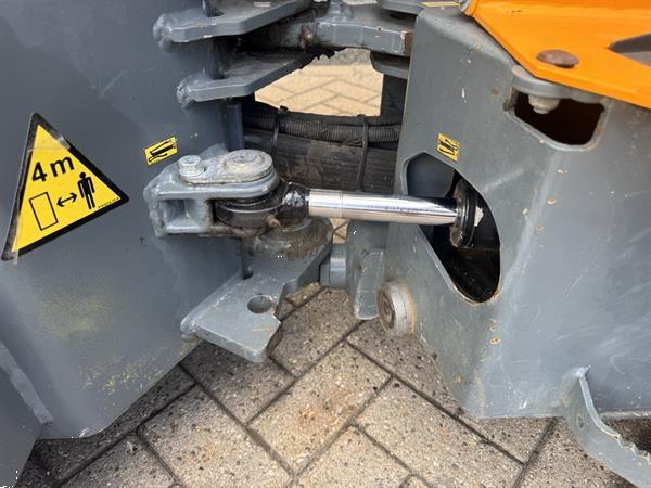 Grote foto giant d 254sw mini shovel wiellader 2016 bak vorkenbord 996uur agrarisch shovels