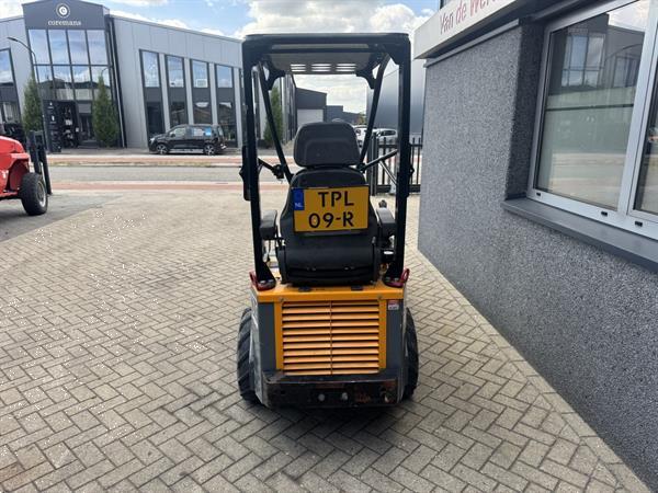 Grote foto giant d 254sw mini shovel wiellader 2016 bak vorkenbord 996uur agrarisch shovels