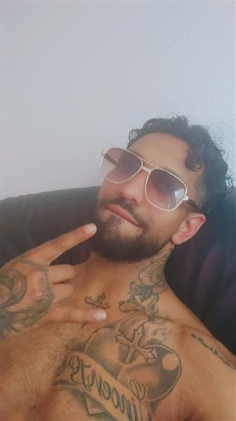 Grote foto heet laat me je blussen erotiek man zoekt vrouw