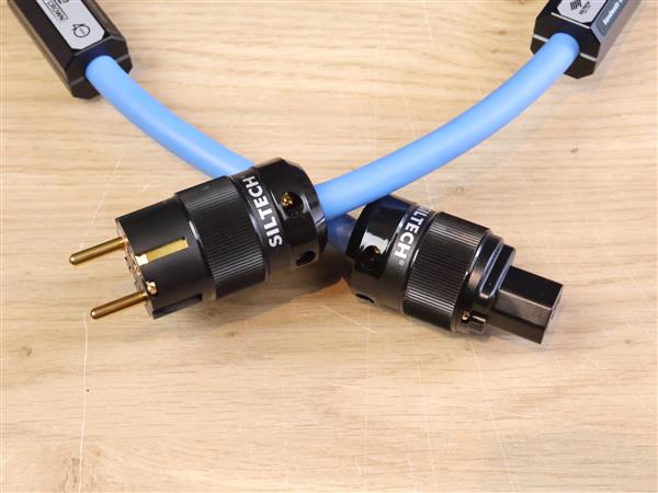 Grote foto siltech ruby crown s10 40th anniversary high end audio power cable 1 0 metre audio tv en foto onderdelen en accessoires