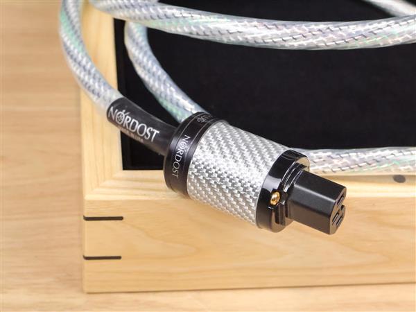Grote foto nordost valhalla 2 reference high end audio power cable 2 0 metre audio tv en foto onderdelen en accessoires