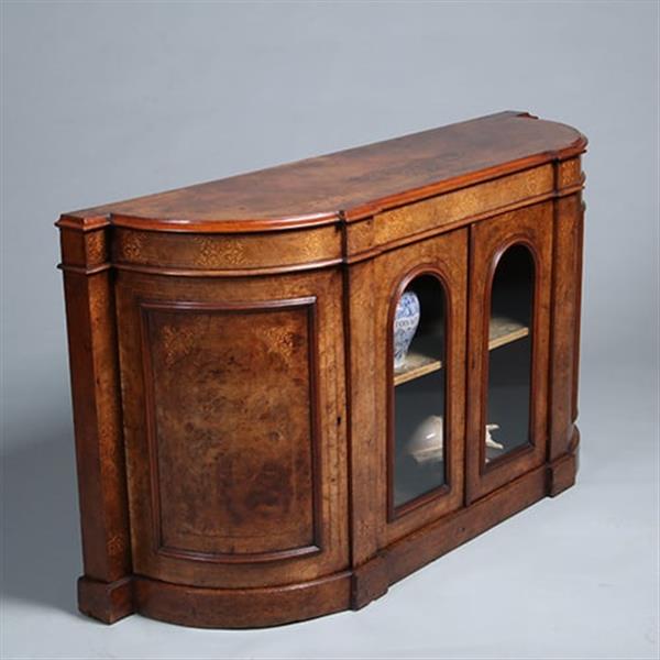 Grote foto blonde notenhouten credenza met kwartronde zijkasten ca 1850 fraaie ingelegde details no.431545 antiek en kunst stoelen en banken