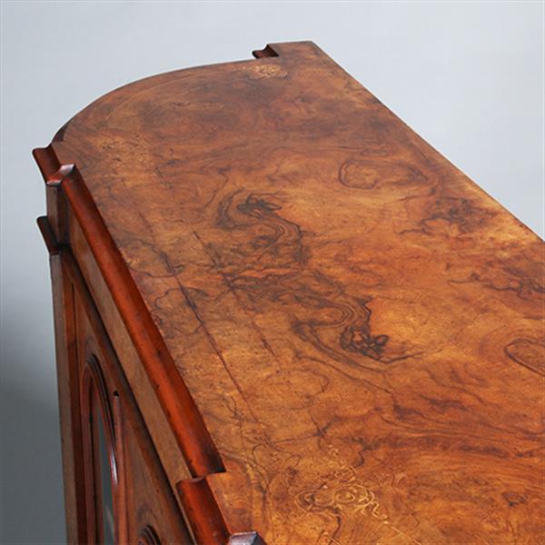 Grote foto blonde notenhouten credenza met kwartronde zijkasten ca 1850 fraaie ingelegde details no.431545 antiek en kunst stoelen en banken