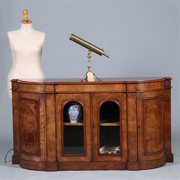 Grote foto blonde notenhouten credenza met kwartronde zijkasten ca 1850 fraaie ingelegde details no.431545 antiek en kunst stoelen en banken