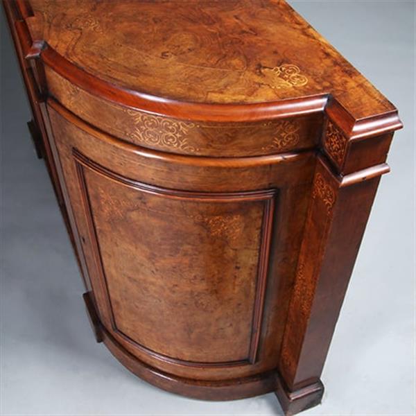 Grote foto blonde notenhouten credenza met kwartronde zijkasten ca 1850 fraaie ingelegde details no.431545 antiek en kunst stoelen en banken