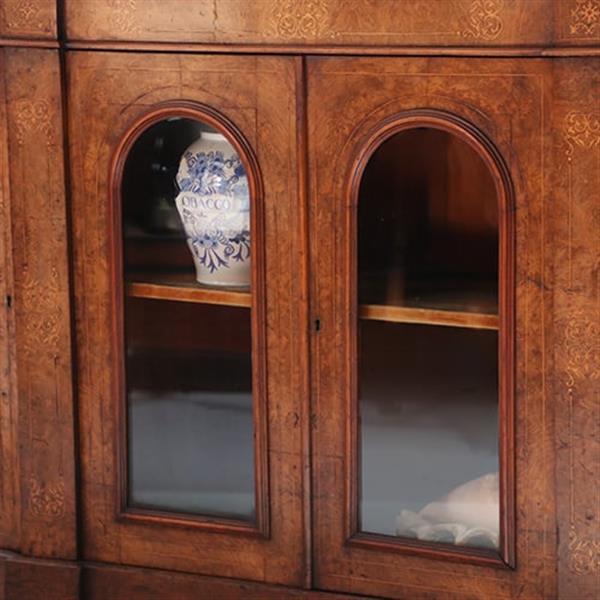 Grote foto blonde notenhouten credenza met kwartronde zijkasten ca 1850 fraaie ingelegde details no.431545 antiek en kunst stoelen en banken